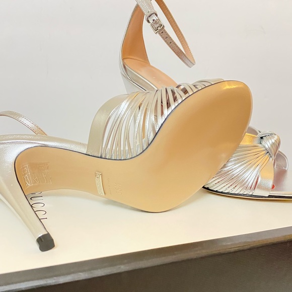 GUCCI Metallic Leather Sandals - Picture 3 of 13